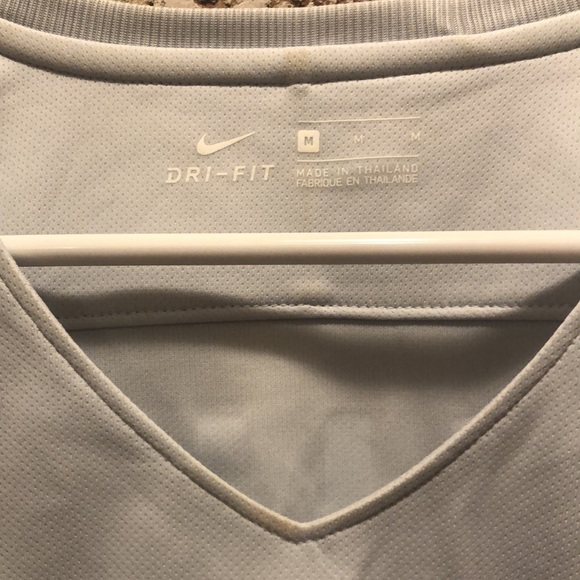 Nike Chelsea Jersey, Willian 2016/17 Champions - Picture 5 of 5